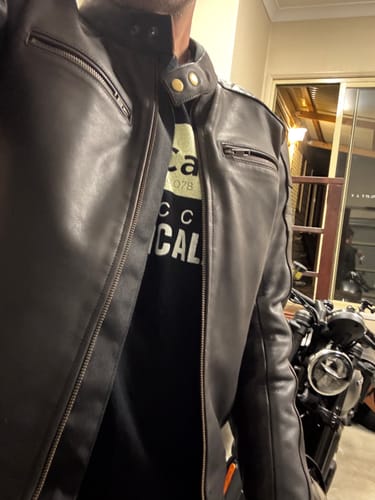 Customer photo review of 'ol Bobber' | Classic Leather Motorbike Jacket | Distressed Charcoal Brown Full Grain Leather