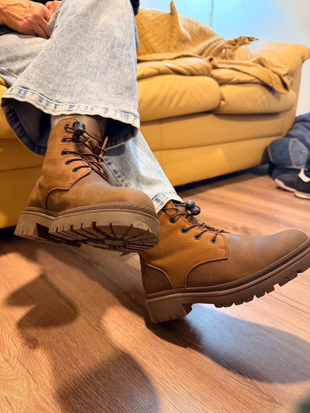 Customer photo review of Botín Explorer 2 Café Rústico Mujer