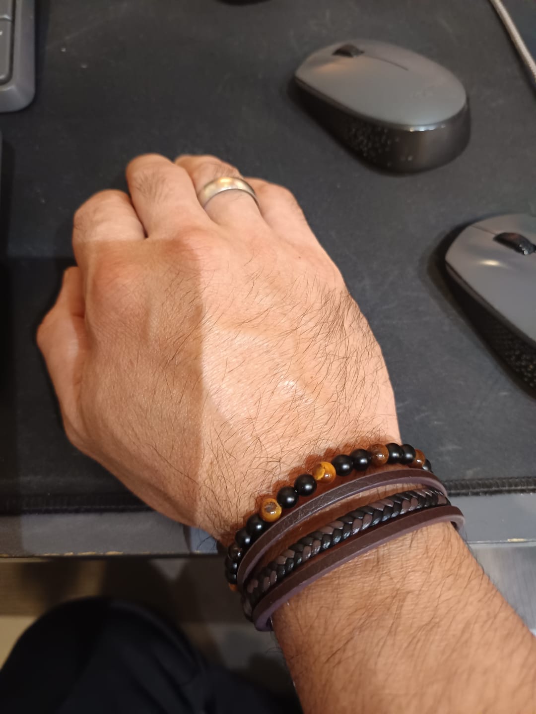 Customer photo review of Pulsera LeatherCraft Black - Private Collection