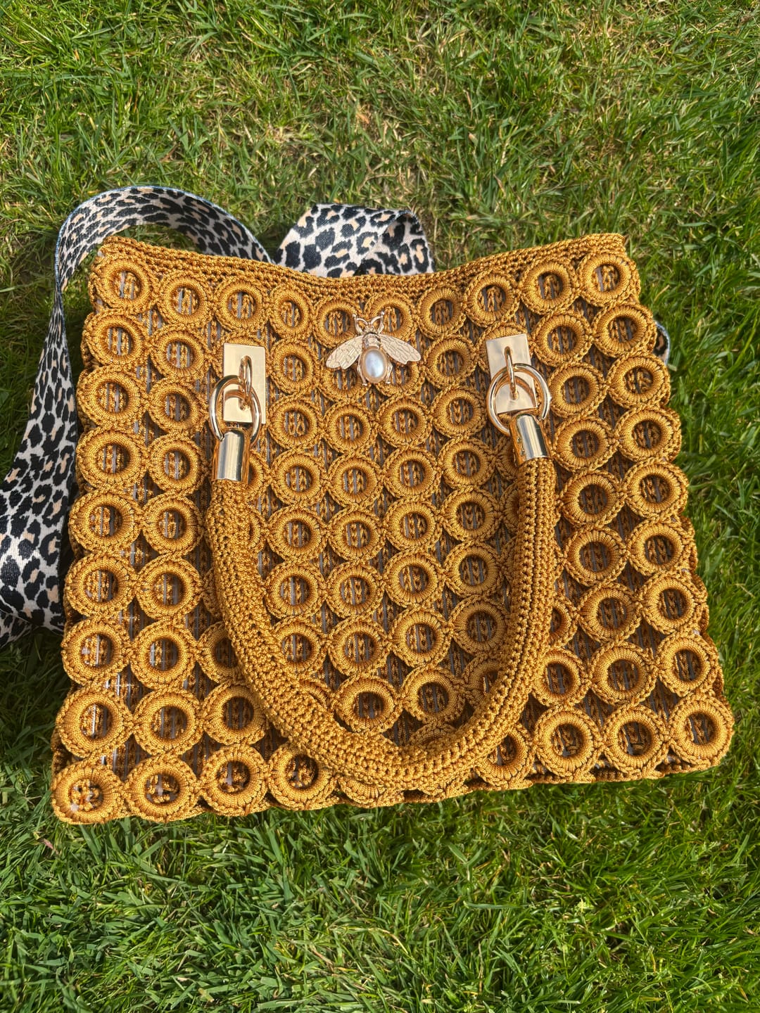 Customer photo review of CrochetPark™ Garden Bee Crochet Bag Kit