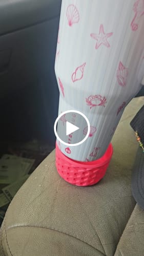 Customer video review of Waffle Boots™ – HIBISCUS