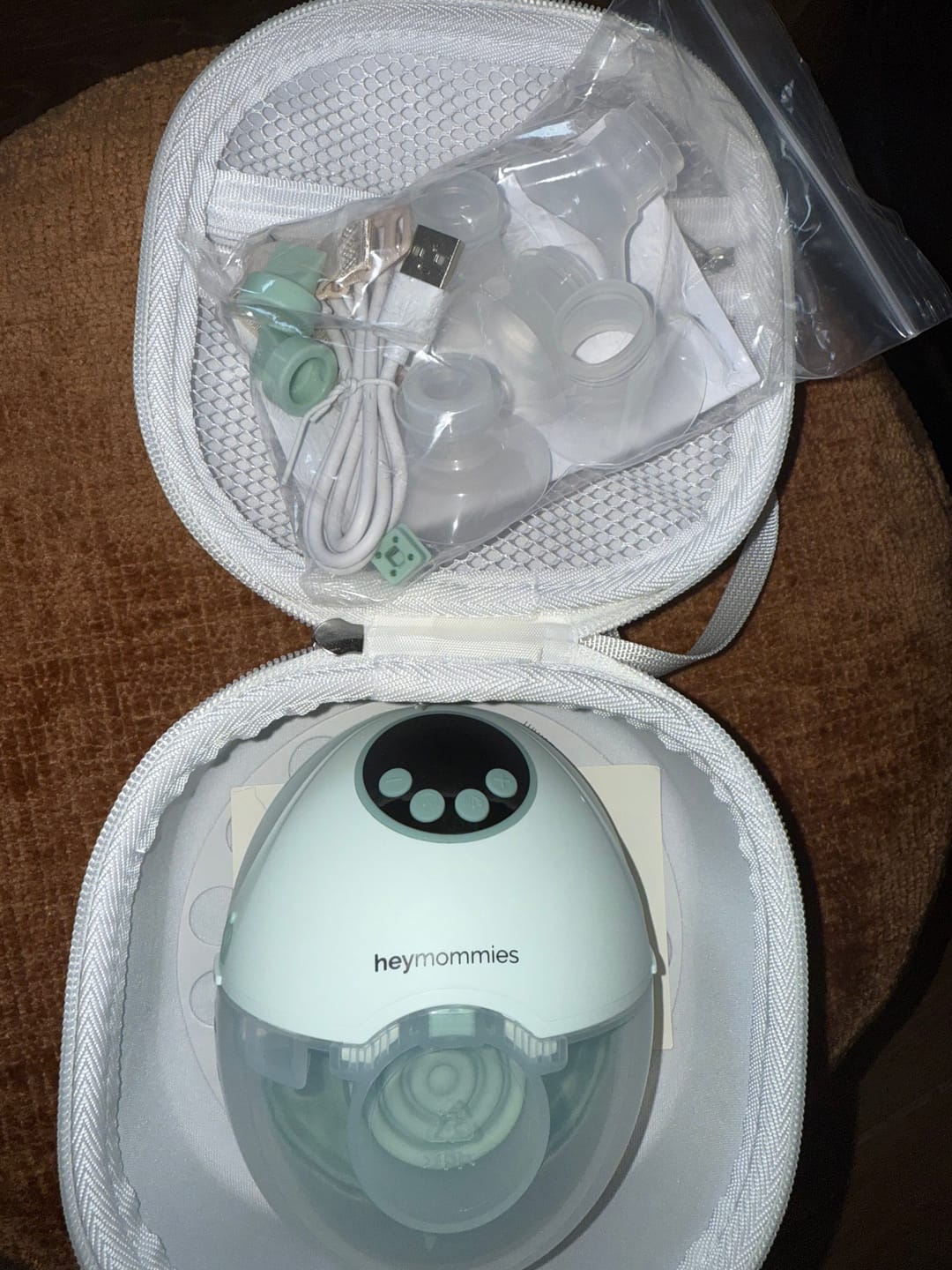 Customer photo review of Draagbare Borstkolf - Heymommies Flow Lite 12