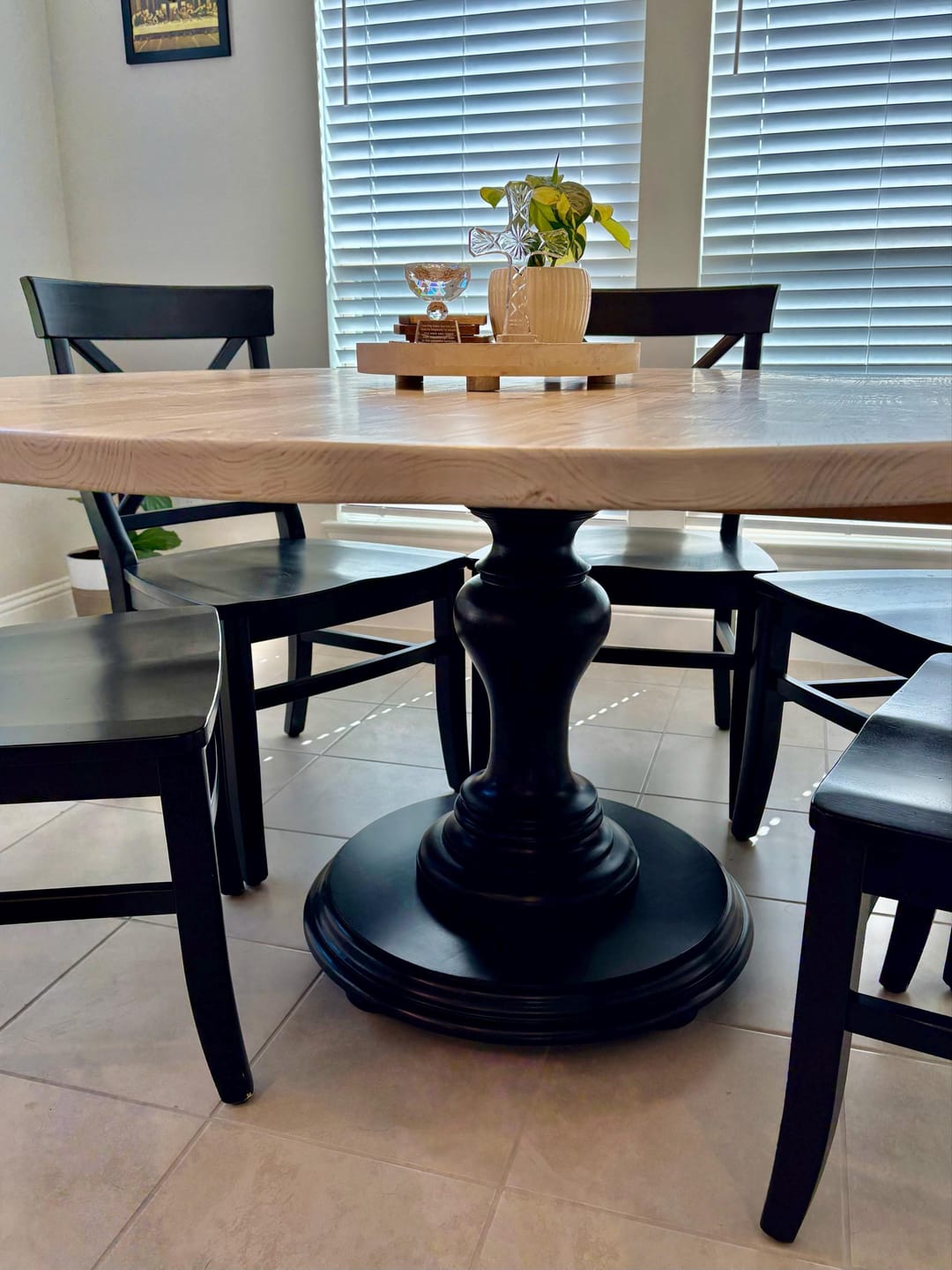 Customer photo review of Bradford Round Pedestal Table Base (WH-Bradford[Height]-Color)
