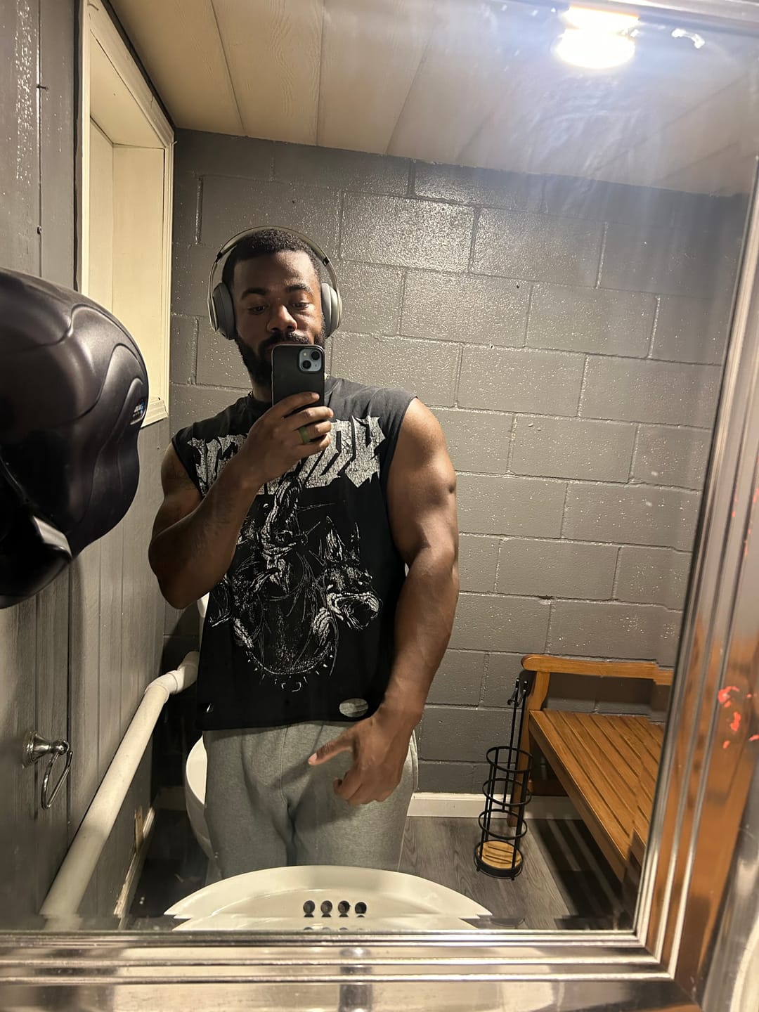 Customer photo review of 3093 - Unleashed Cut-Offs