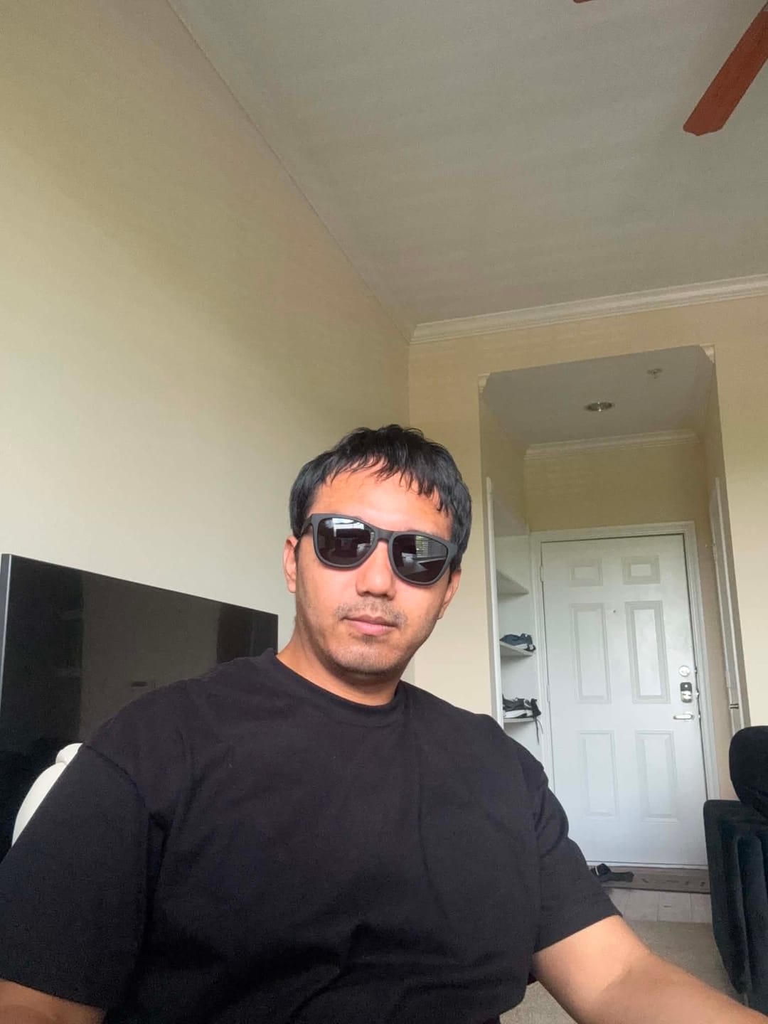 Customer photo review of 80Eighty® Polarized Shady Sunglasses