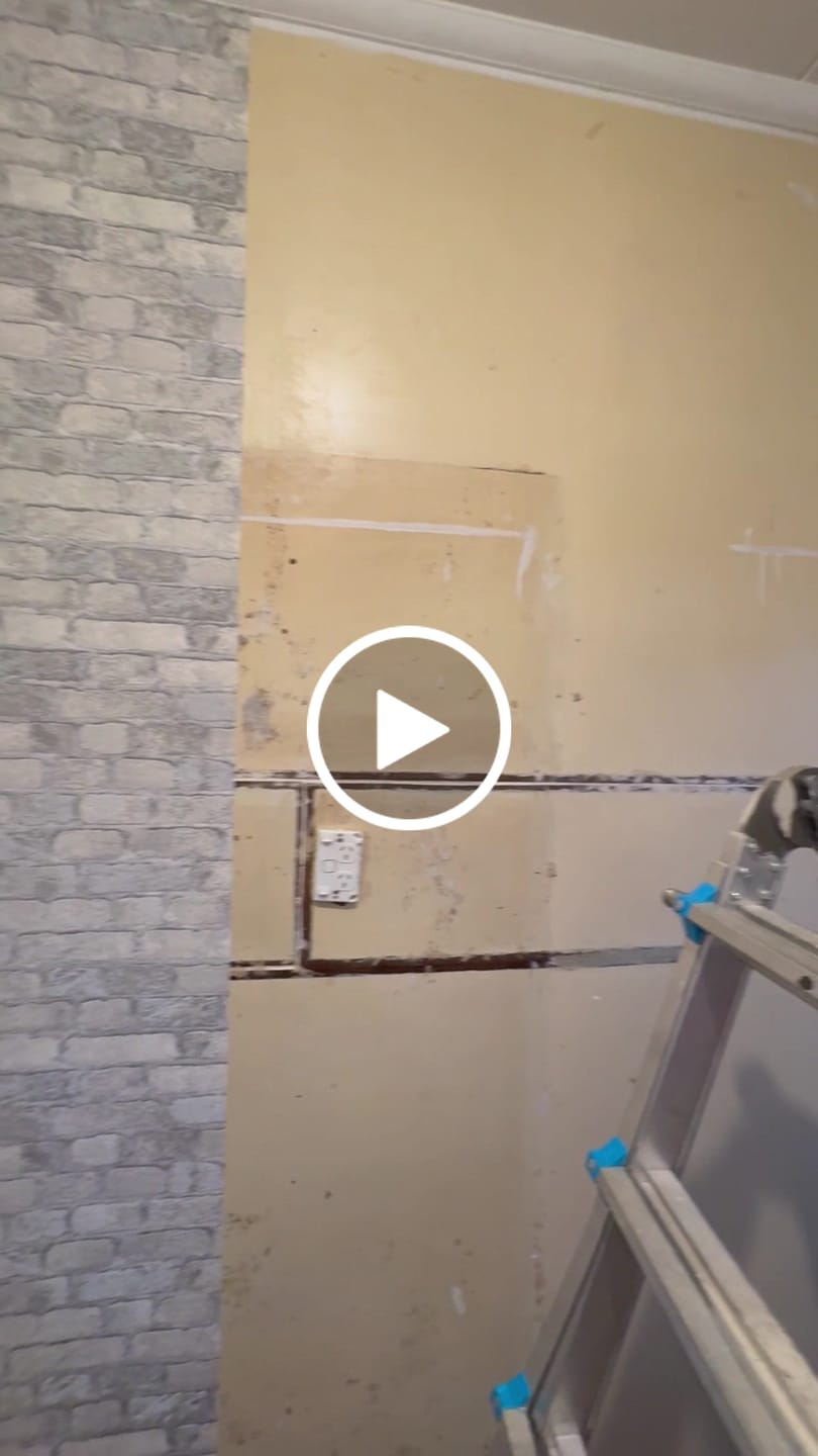 Customer video review of Princess Street Brick Wallpaper - Anaglypta - Grey