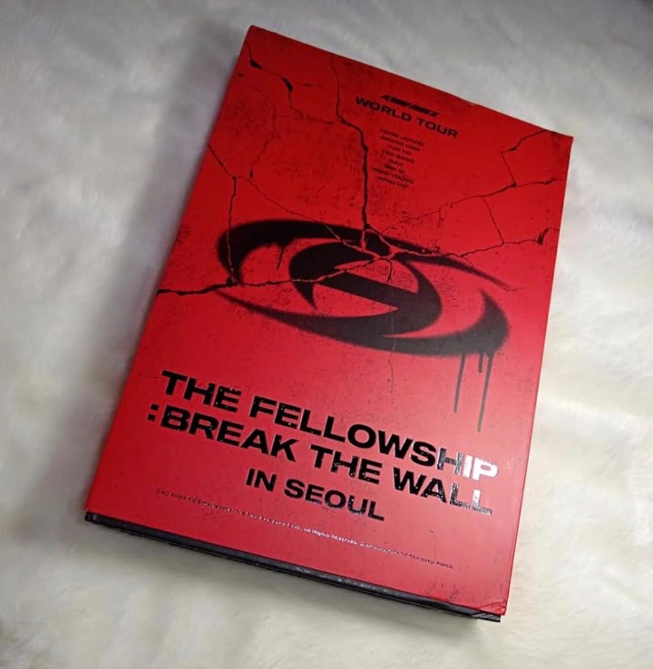 Customer photo review of ATEEZ - THE FELLOWSHIP : BREAK THE WALL WORLD TOUR IN SEOUL DVD