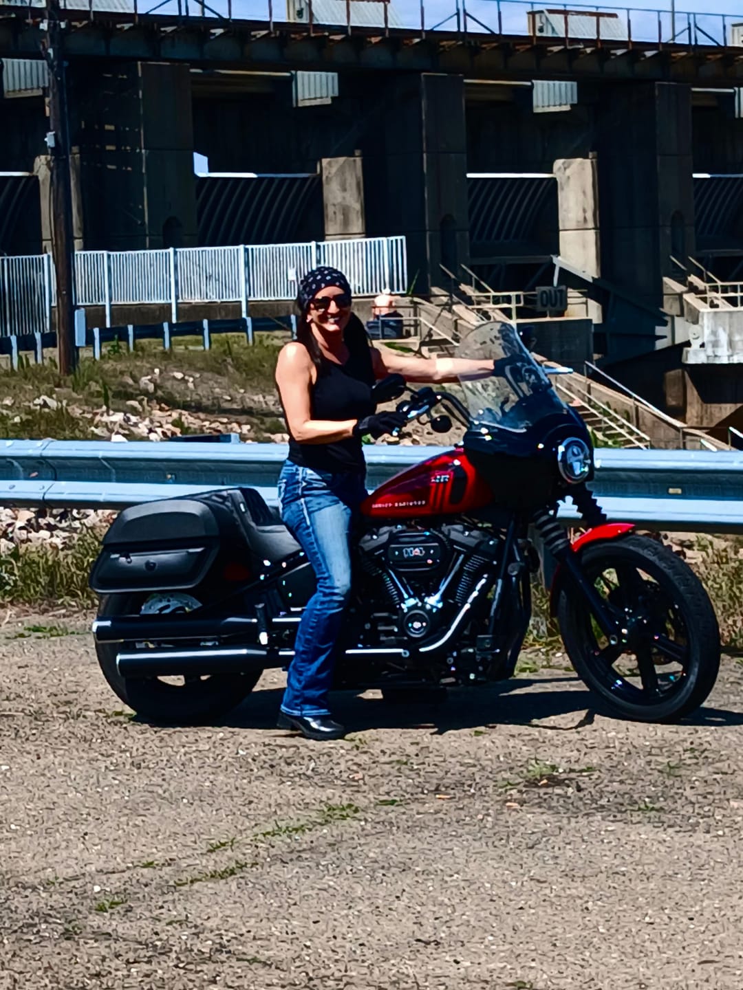 Customer photo review of 28L - Pantheon Medium Quick Mount Motorcycle Saddlebags For Harley Softail Street Bob FXBB/S