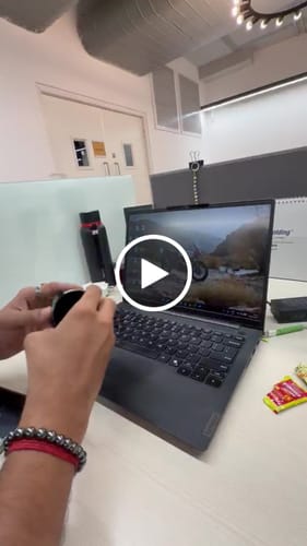 Customer video review of 360° MagPro Magnetic Phone Holder by Casence
