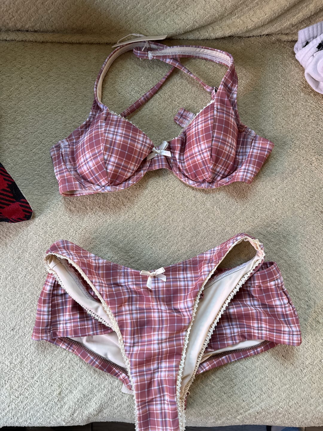 Customer photo review of Seamolly Vintage Gingham Lace Trim Bowknot Decor Underwire Balconette Bikini Set