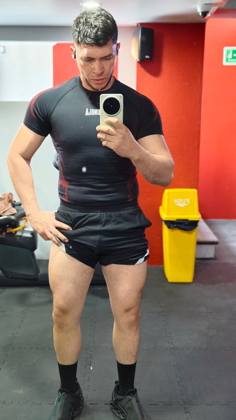 Customer photo review of 4067 - Gothic Compression Tees