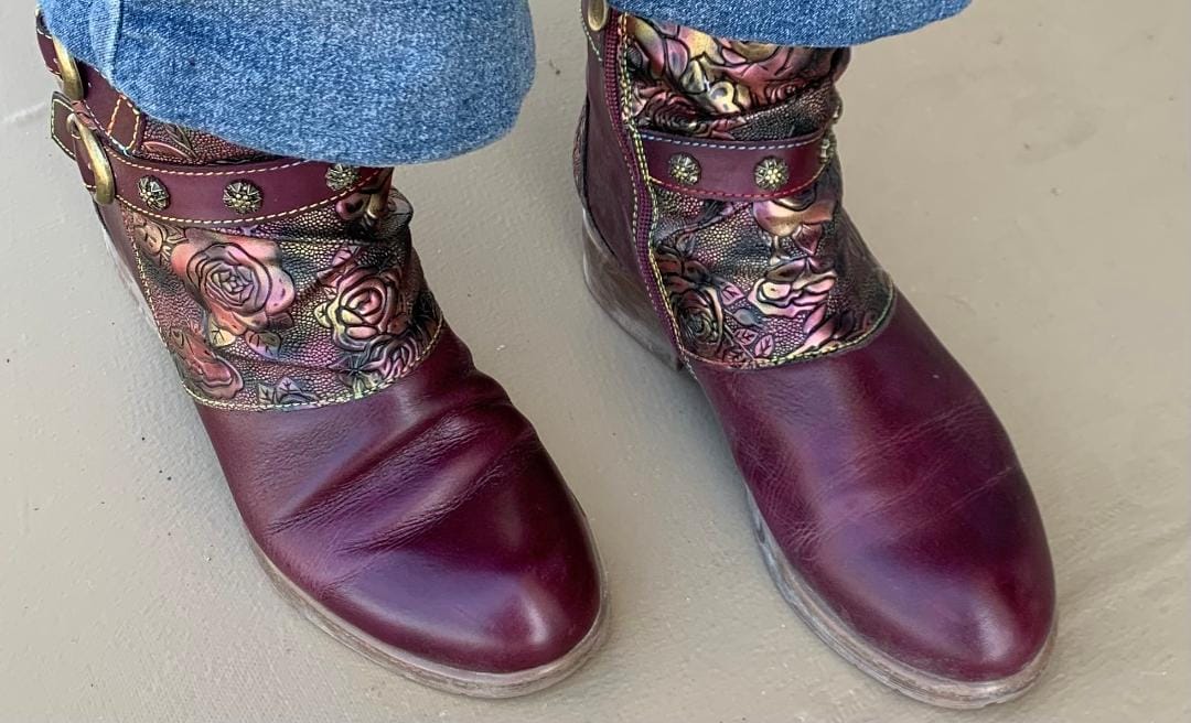 Customer photo review of Retro Painted Buckle Flat Shoes