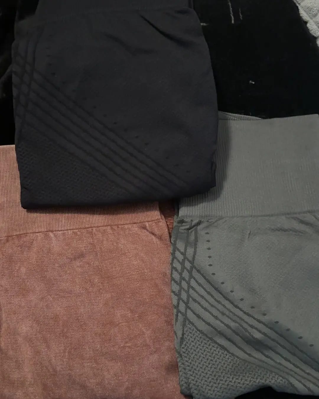 Customer photo review of High Waisted And Hip Lifting Yoga Elastic Quick Drying Tight Pants