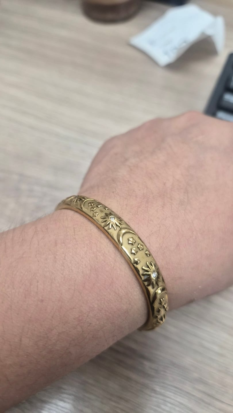 Customer photo review of Brazalete Astra