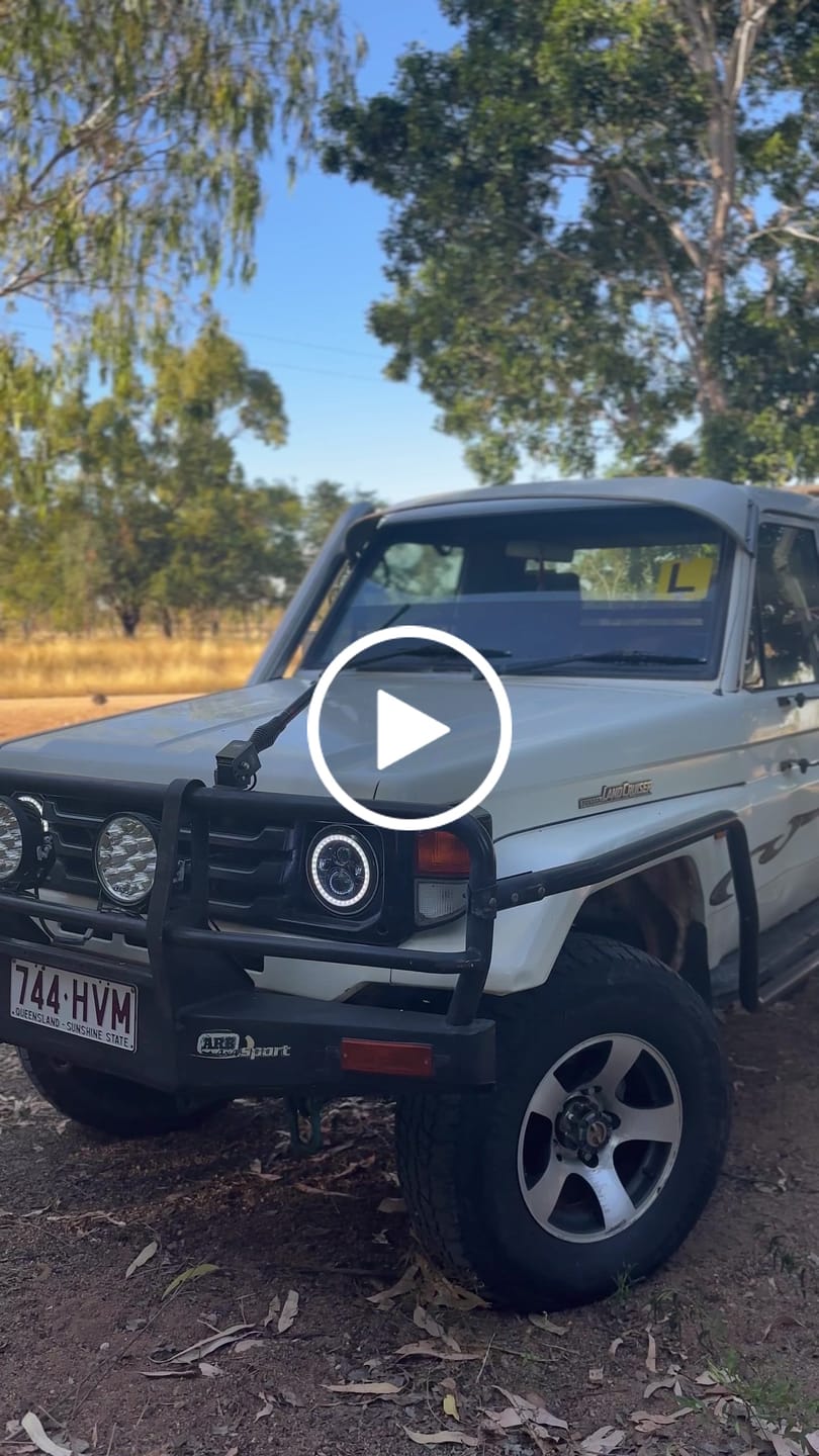 Customer video review of 7" 'Halo' LED Colour Chasing Headlights