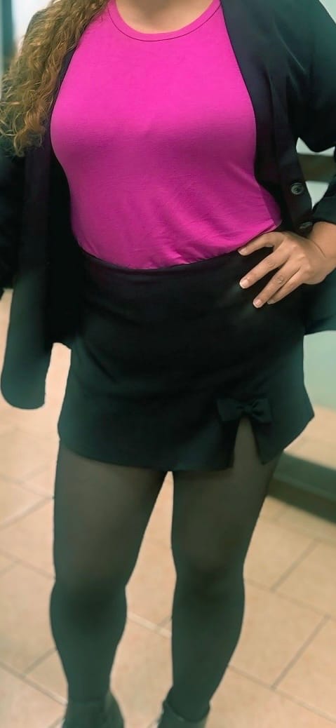 Customer photo review of Tie Detail Slit Skort
