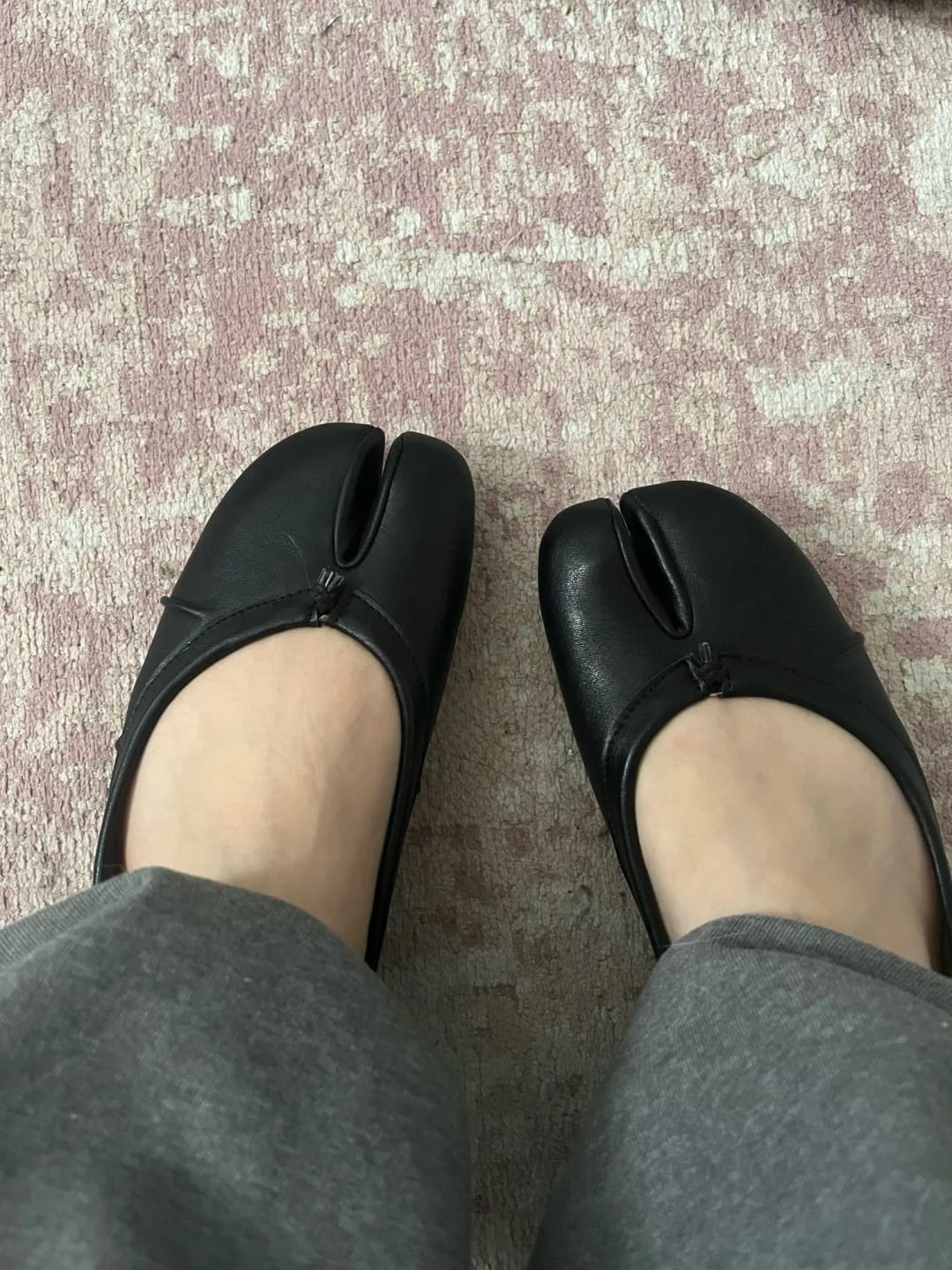 Customer photo review of Bianca Split-Toe Leather Mules