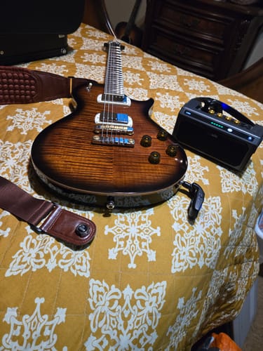 Customer photo review of StrapSure Guitar & Bass Double-Deck Quick-Release Strap Locks