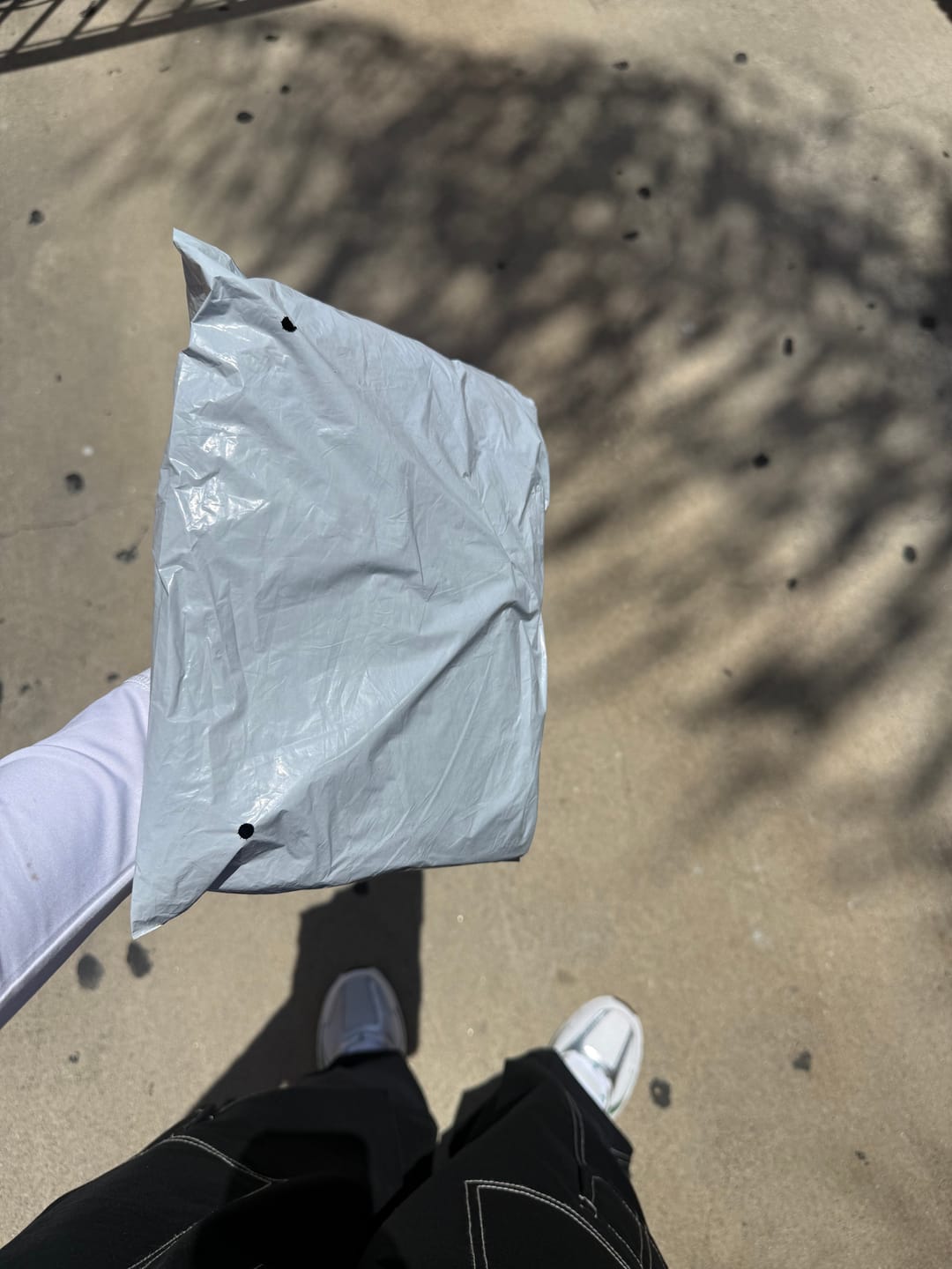 Customer photo review of Girls Magnetic Gym Water Bottle Bag