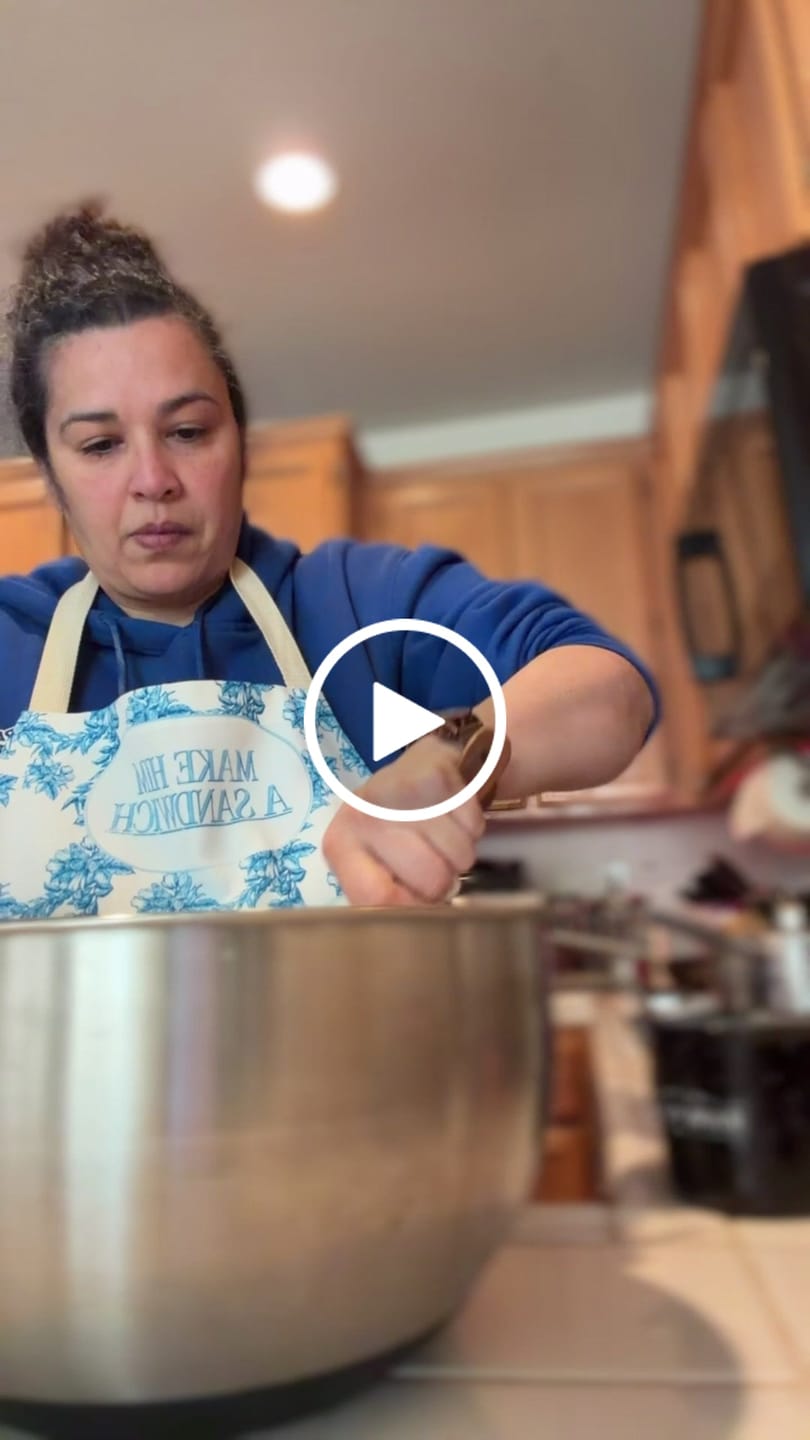 Customer video review of Make Him A Sandwich Apron Patterned