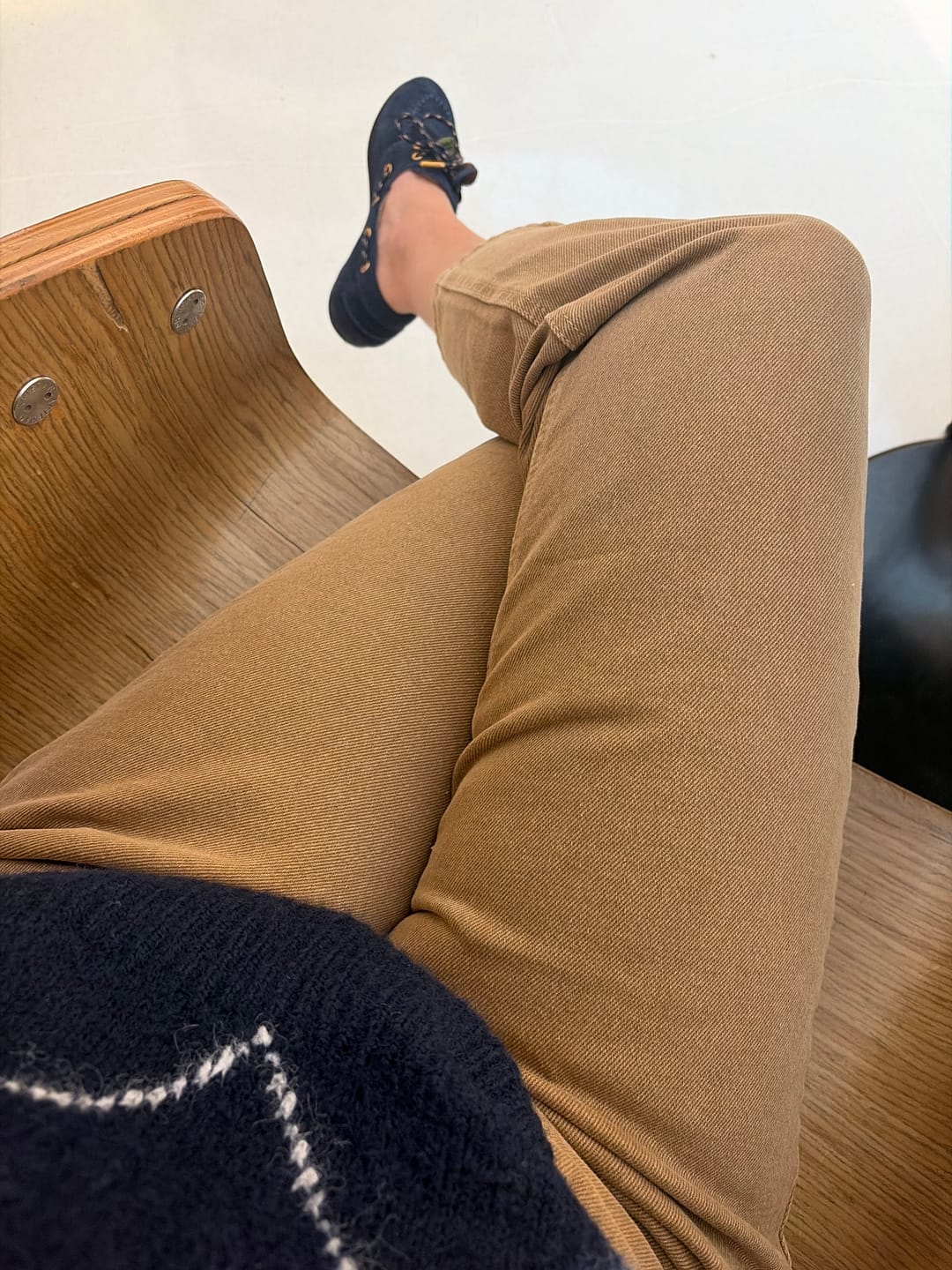 Customer photo review of Calça Jeans Slouchy Cacau Marrom Claro
