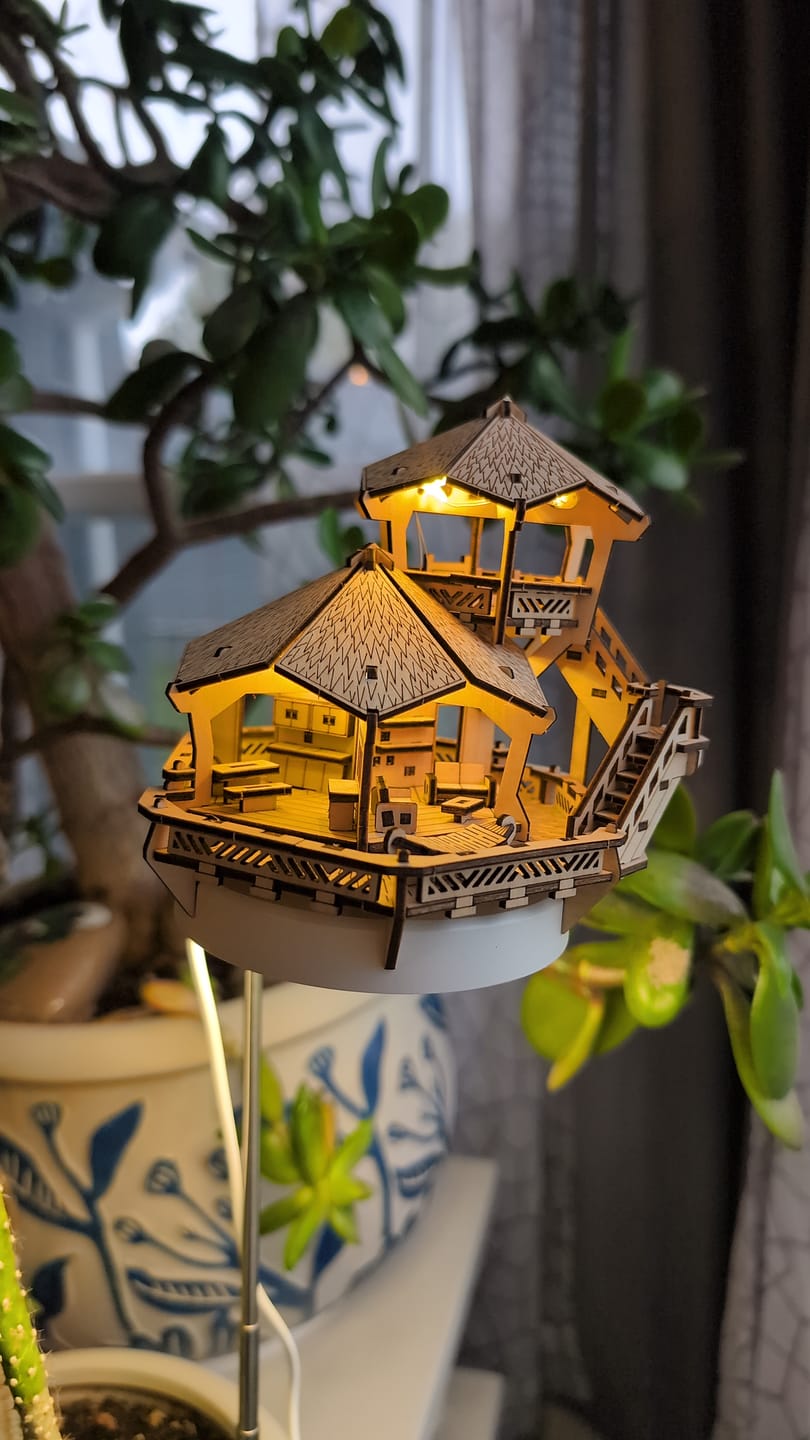 Customer photo review of Island Cabana + Grow Light