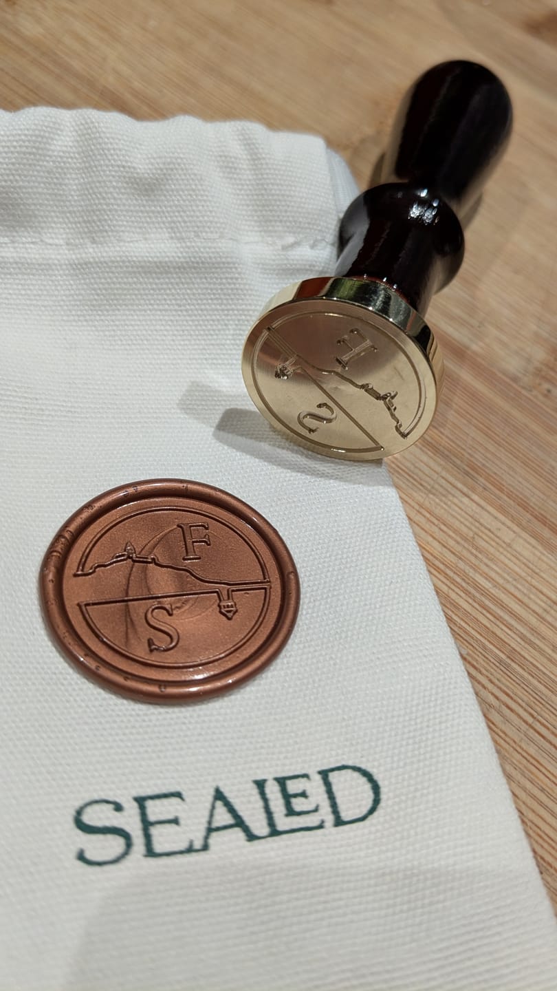 Customer photo review of Siegelstempel mit eigenem Logo