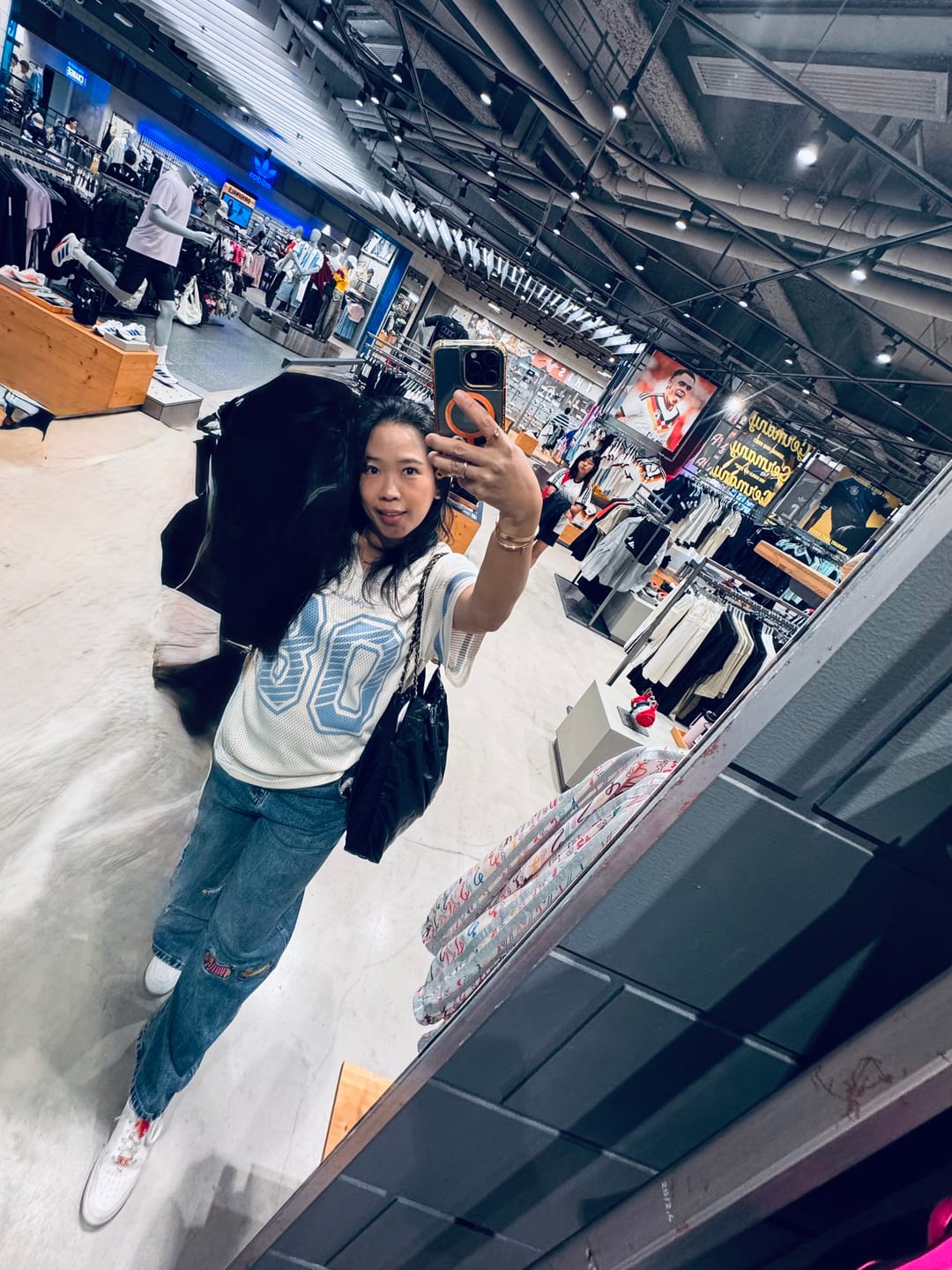 Customer photo review of Aelfric Eden Baggy Barrel Dog Jeans