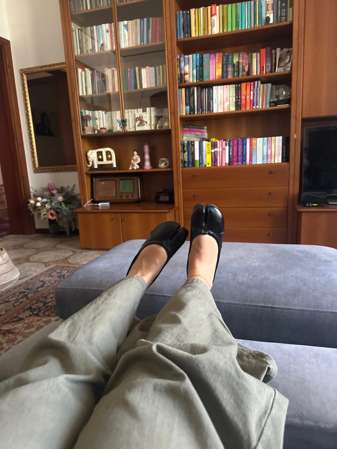 Customer photo review of Bianca Split-Toe Leather Mules