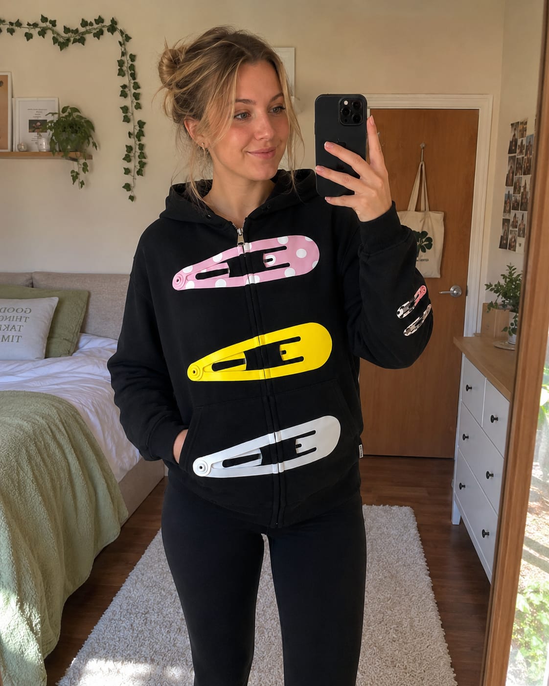 Customer photo review of Detachable Hair Clip Decoration Zip Up Hoodie
