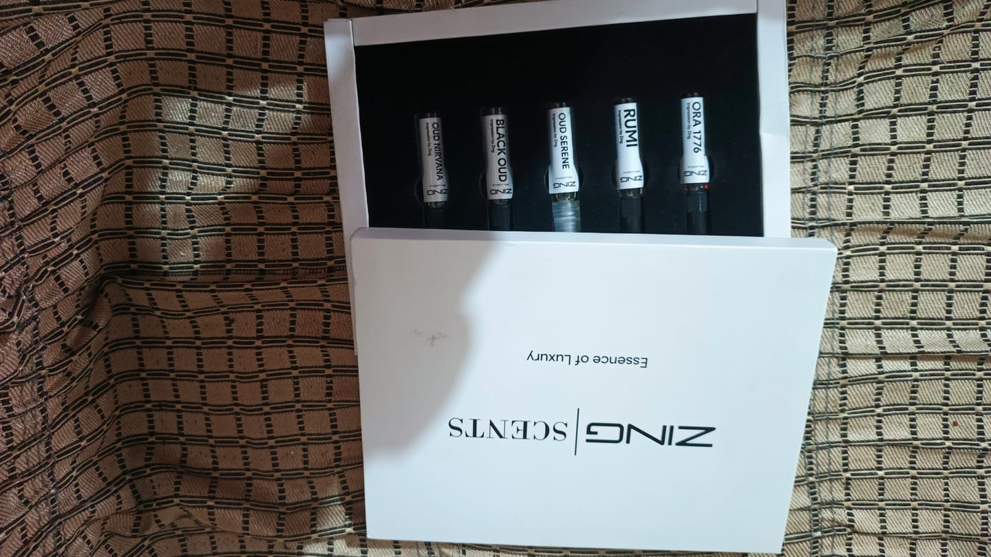 Customer photo review of Oud Tester Pack
