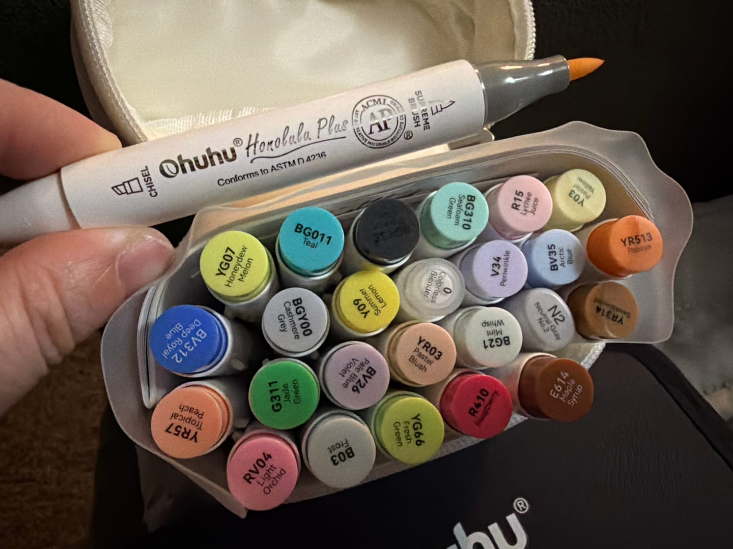 Customer photo review of Ohuhu Honolulu Plus Series Supreme Rubber Brush Tip Markers