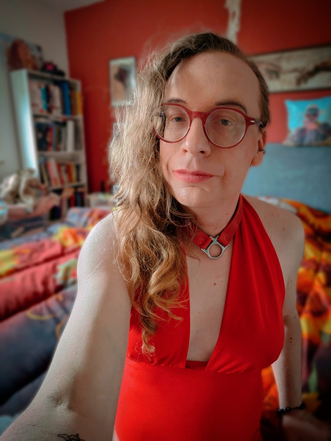 Customer photo review of SiaLinda: Halsband Trigon RossO Rot Leder, mit einzigartigem O- Ring Element