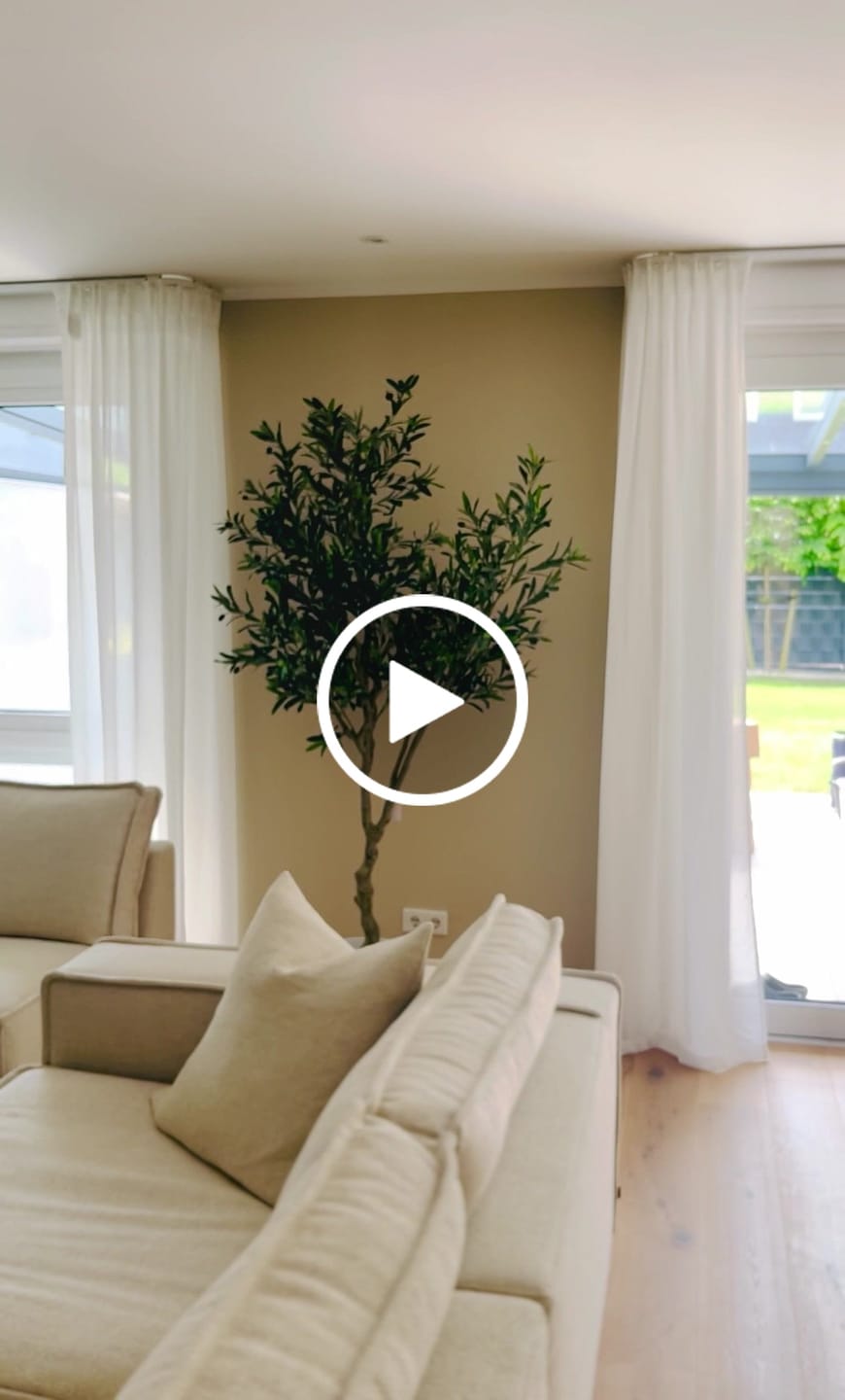 Customer video review of Künstlicher Olivenbaum 210cm