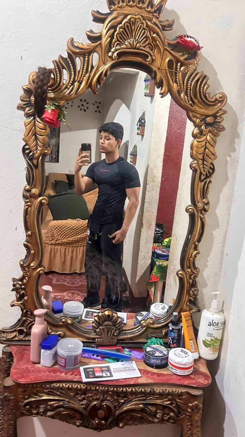 Customer photo review of 465 Superhero Compression Tees