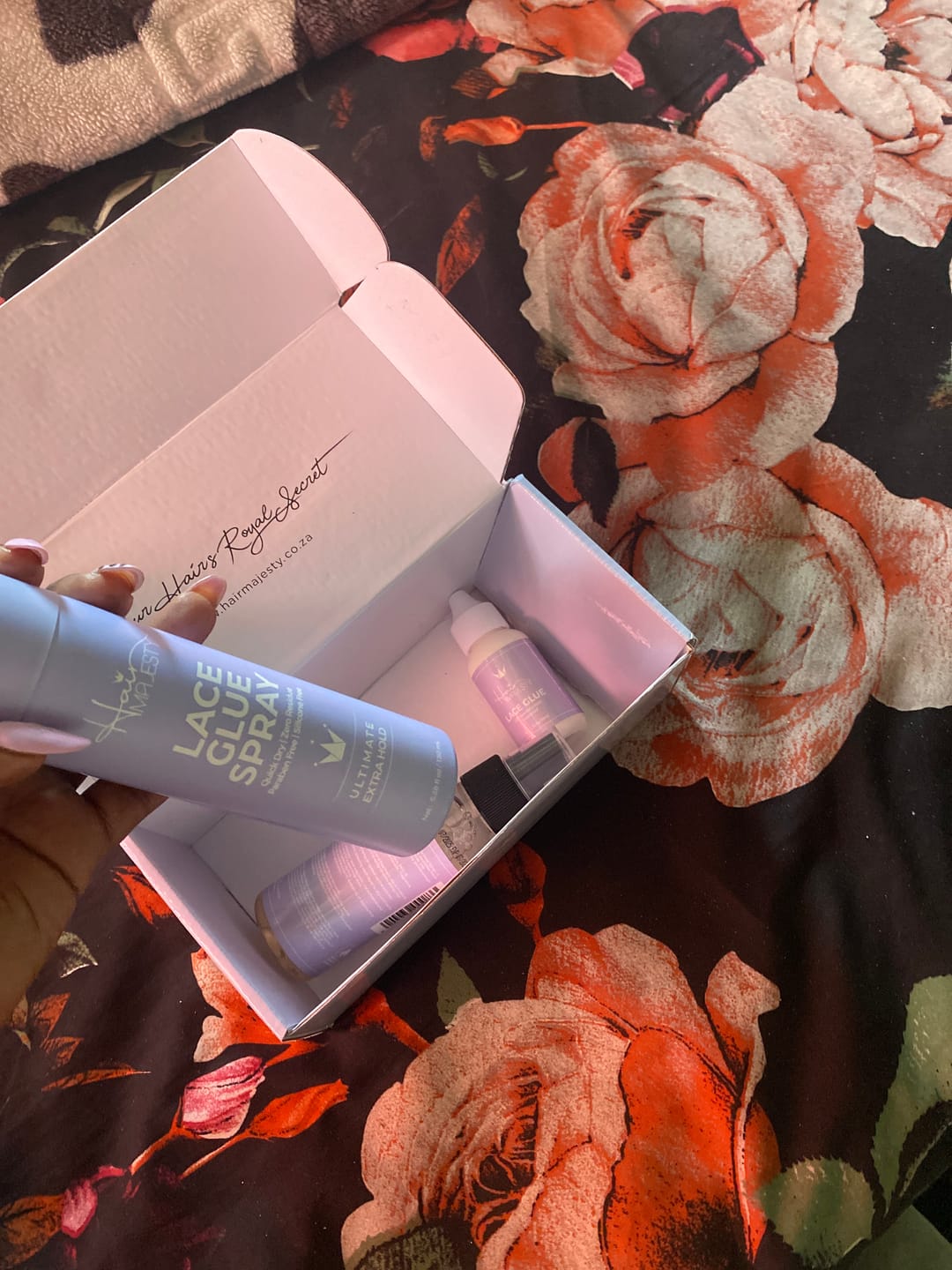 Customer photo review of Majestic Hold Ultimate Extra Hold Lace Glue Spray