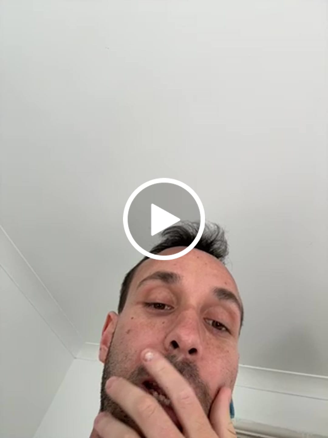 Customer video review of 5-22mm Thin Silicone Flexible Blue Green Ear Tunnels Double Flared Expander Ear Gauges