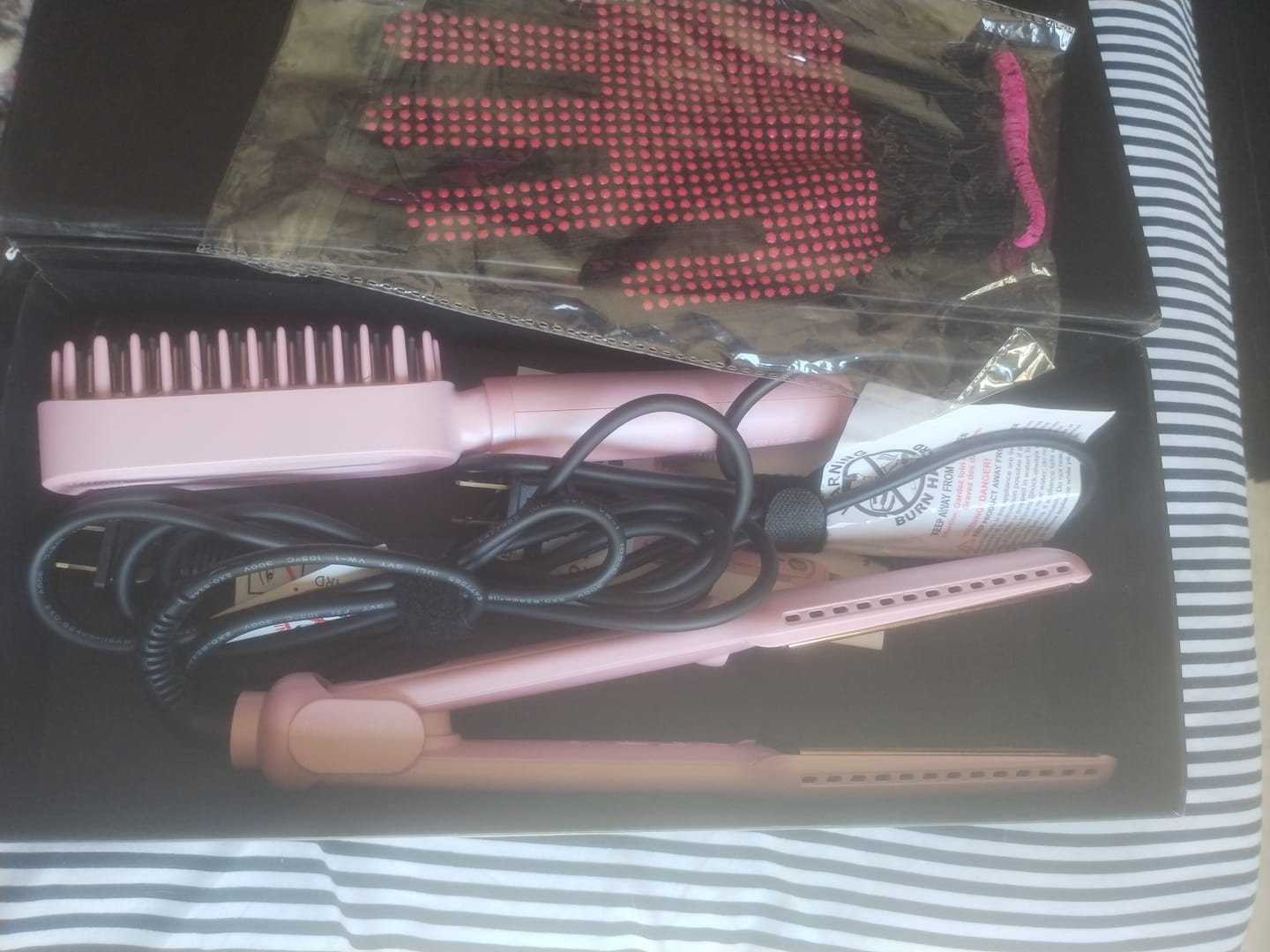 Customer photo review of Set Plancha Profesional Infrarroja + Cepillo Alaciador Light Pink