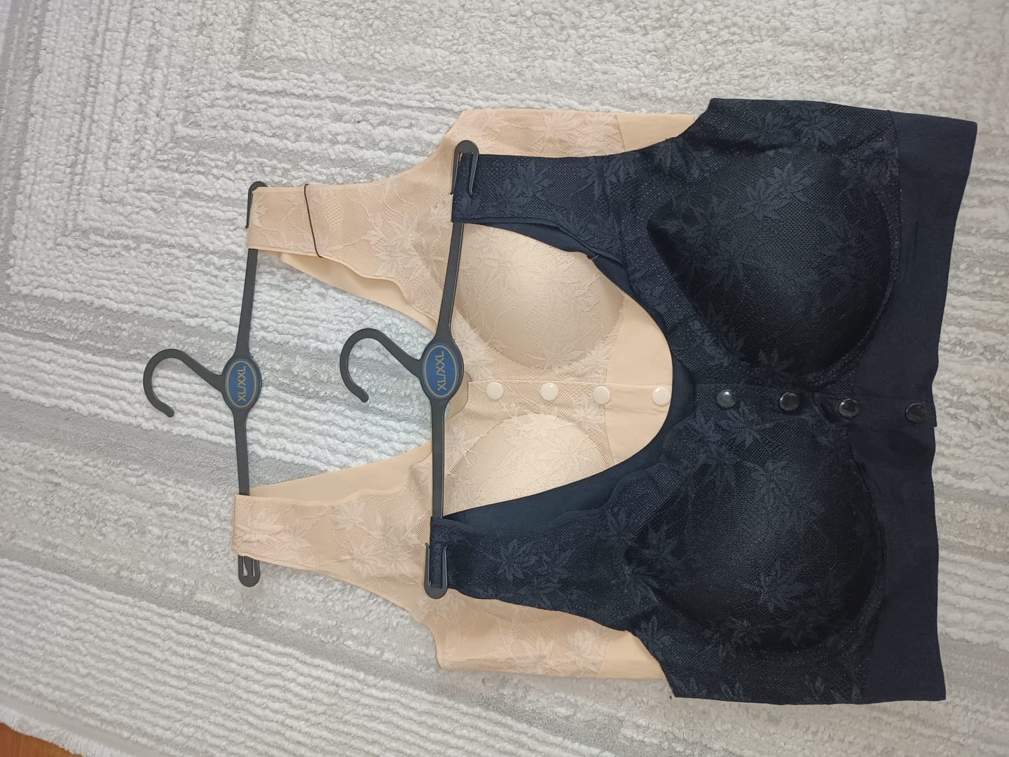 Customer photo review of Lazer Kesim Önden Düğmeli Dikişsiz Toparlayıcı Sütyen