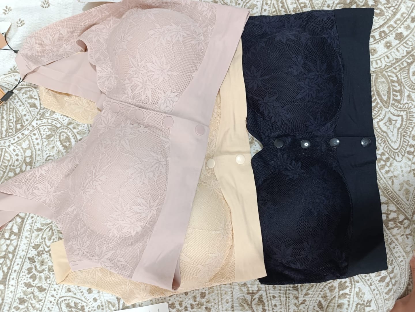 Customer photo review of Lazer Kesim Önden Düğmeli Dikişsiz Toparlayıcı Sütyen