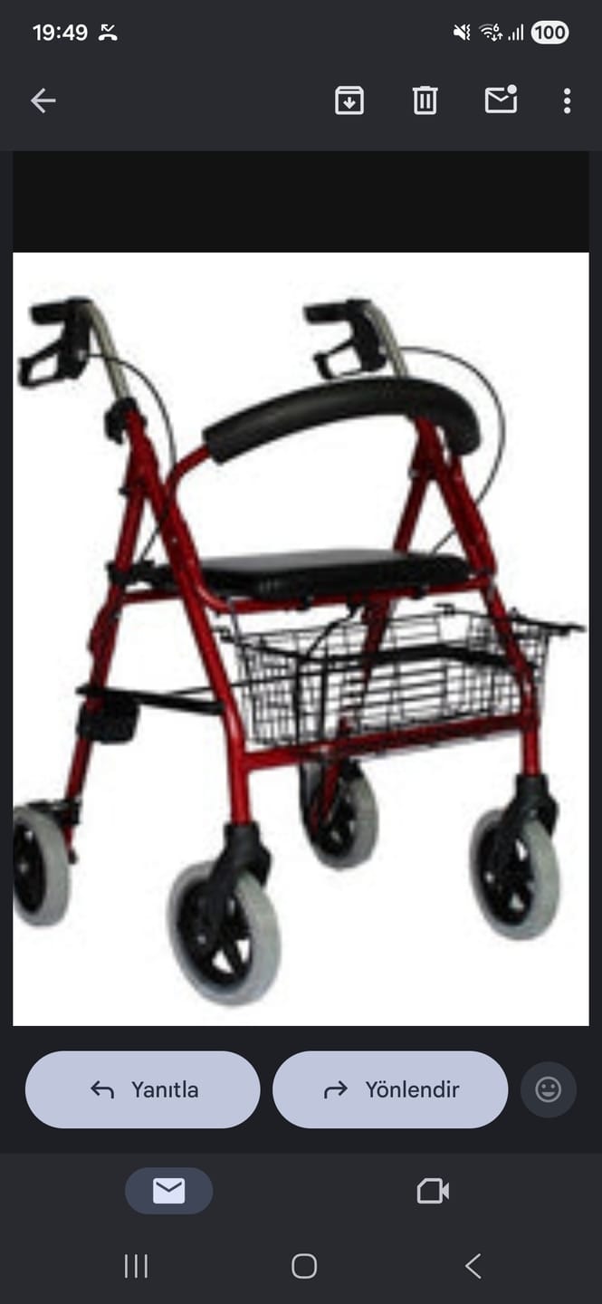 Customer photo review of Trendmobil Rollator nur 6,7 kg - inkl. Korb und Stockhalterung