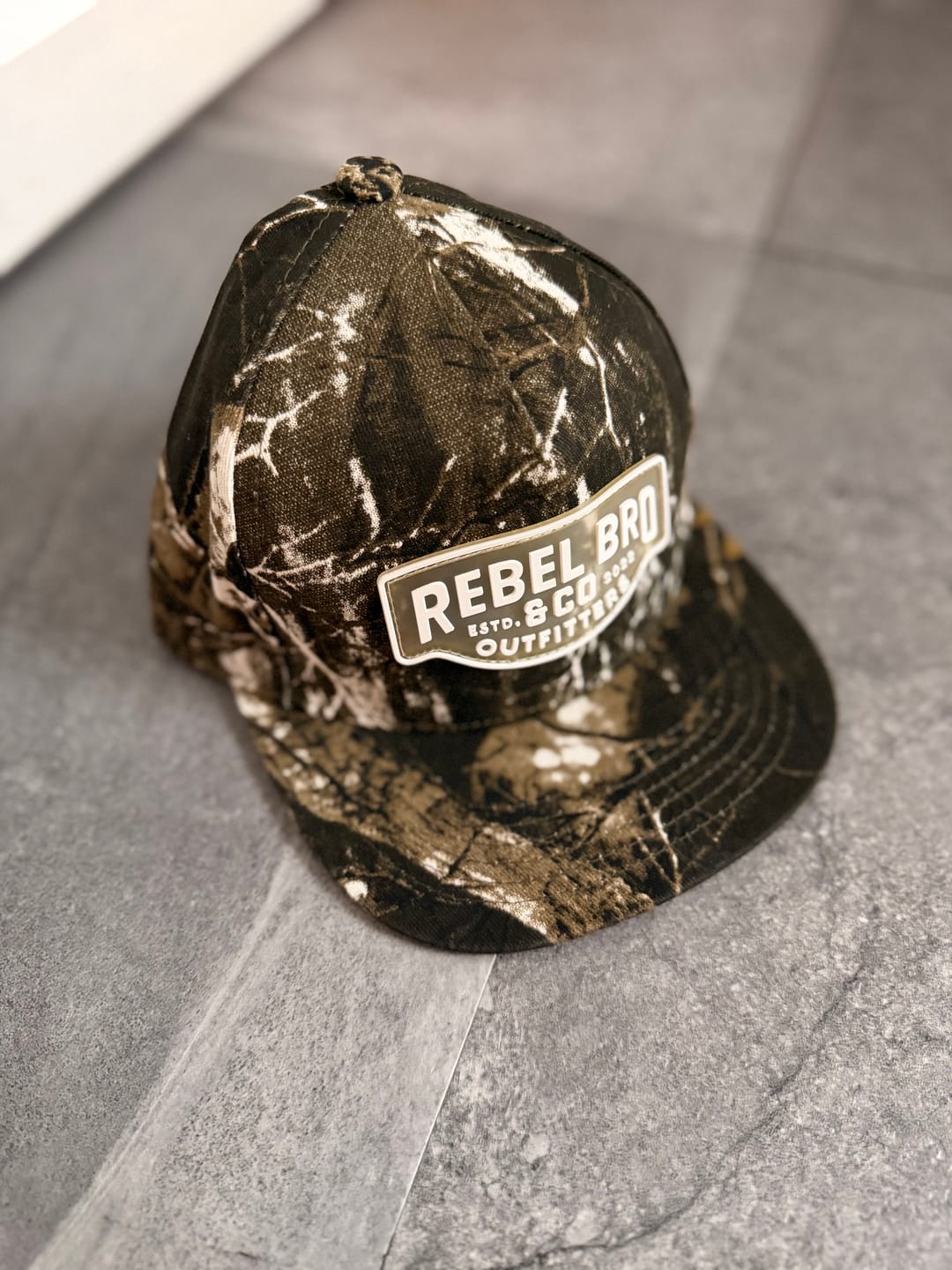 Customer photo review of Snapback in Wallen (Tree Camo)