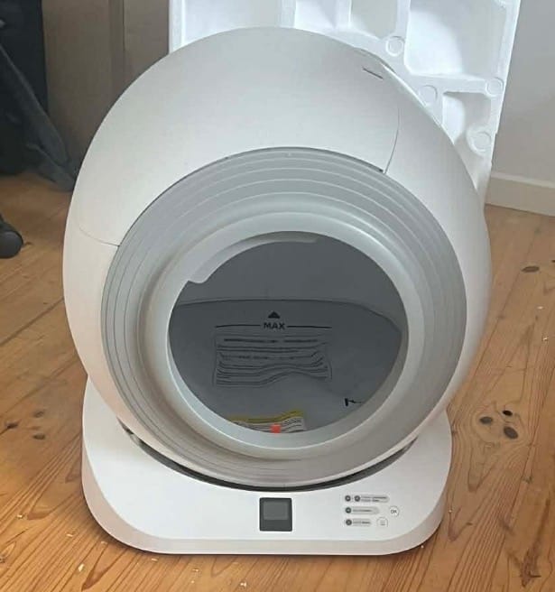 Customer photo review of The Tonepie Q-CLEAN Self-Cleaning Litter Robot