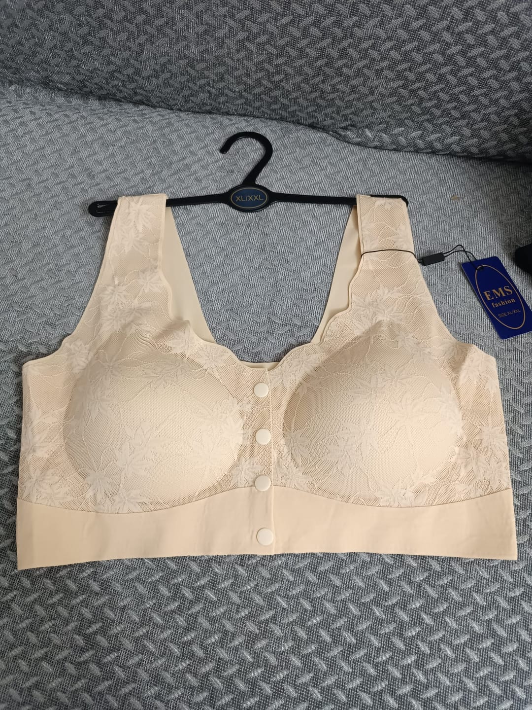 Customer photo review of Lazer Kesim Önden Düğmeli Dikişsiz Toparlayıcı Sütyen