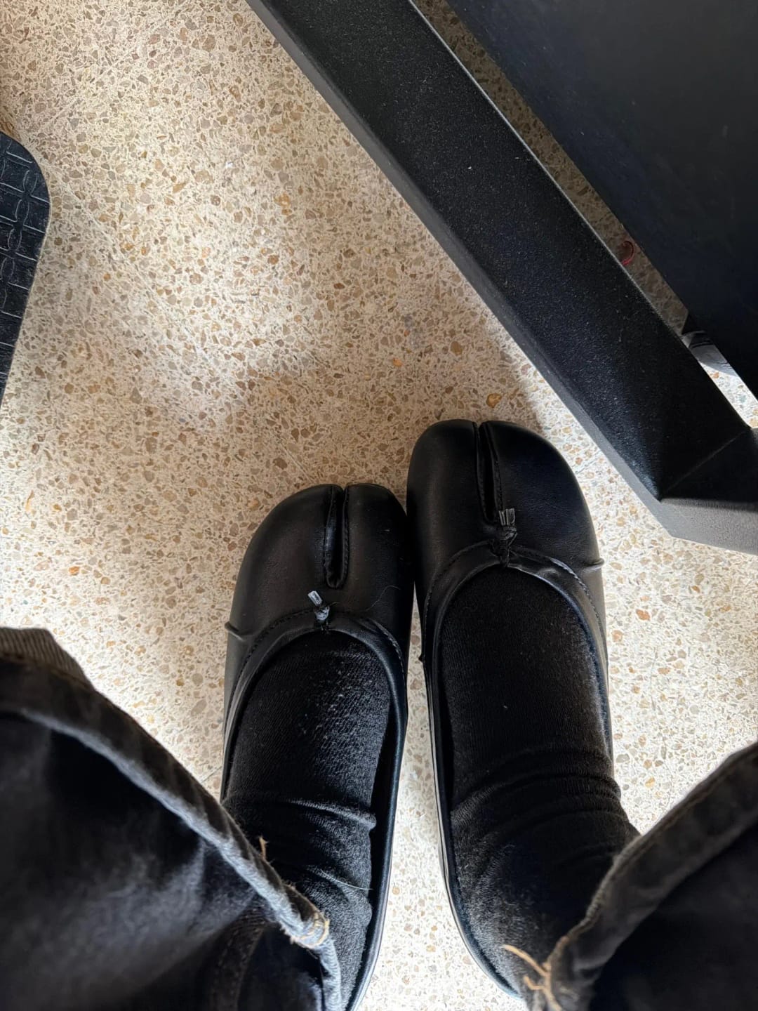 Customer photo review of Bianca Split-Toe Leather Mules