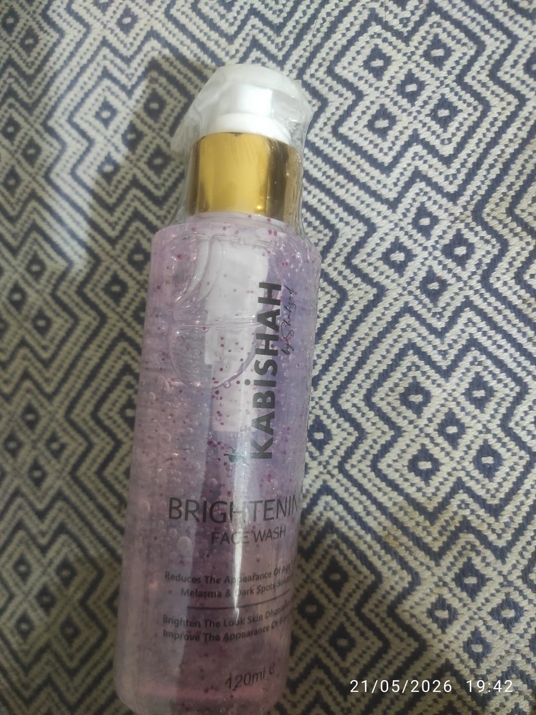 Customer photo review of LuminaBright Whitening Face Wash Double Pack: Duo Glow