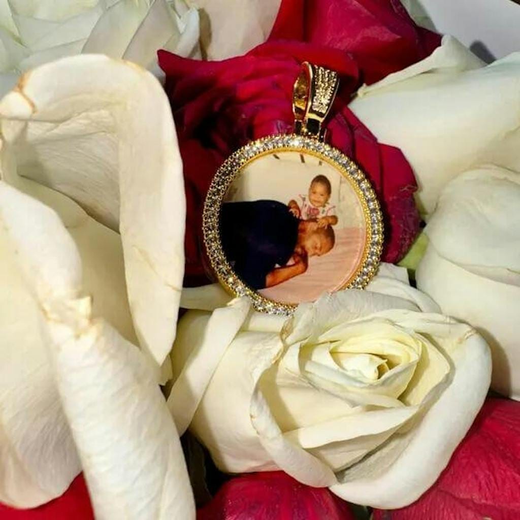 Customer photo review of Medallion Photo Necklace With Picture Inside – From Son or Daughter – Custom Personalized Pendant