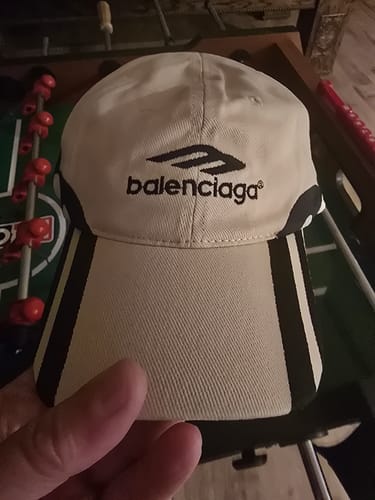 Customer photo review of Modern Contrast Baseball Cap - Premium Cotton Structured Hat