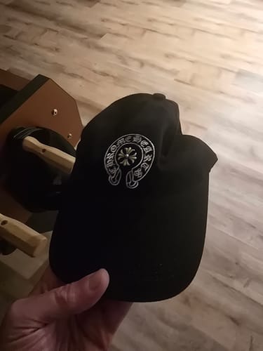 Customer photo review of Washed blue denim cap with tonal emblem and gold buckle