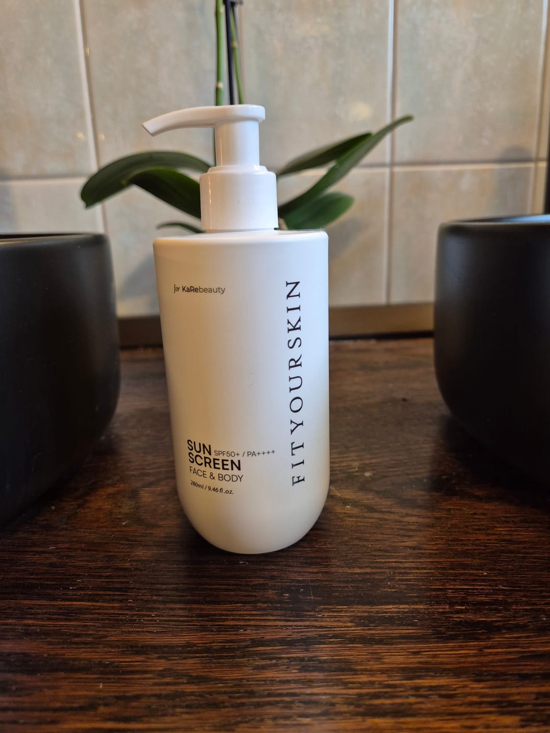 Customer photo review of FitYourSkinxKaRebeauty - Solkrem for ansikt og kropp SPF50+ (280ml)